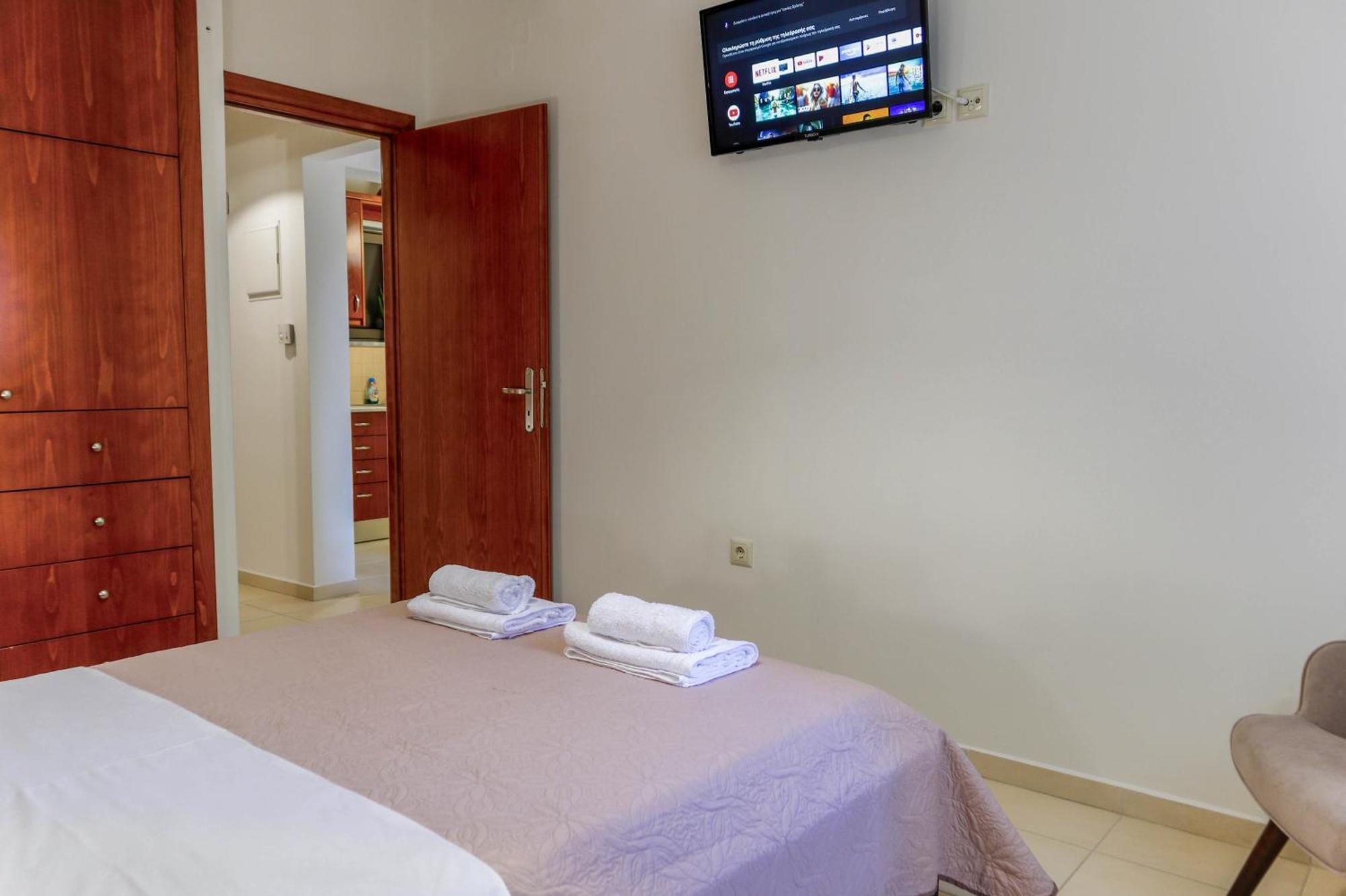 Dictamus Apartment Chrissi Akti Chania Exterior foto